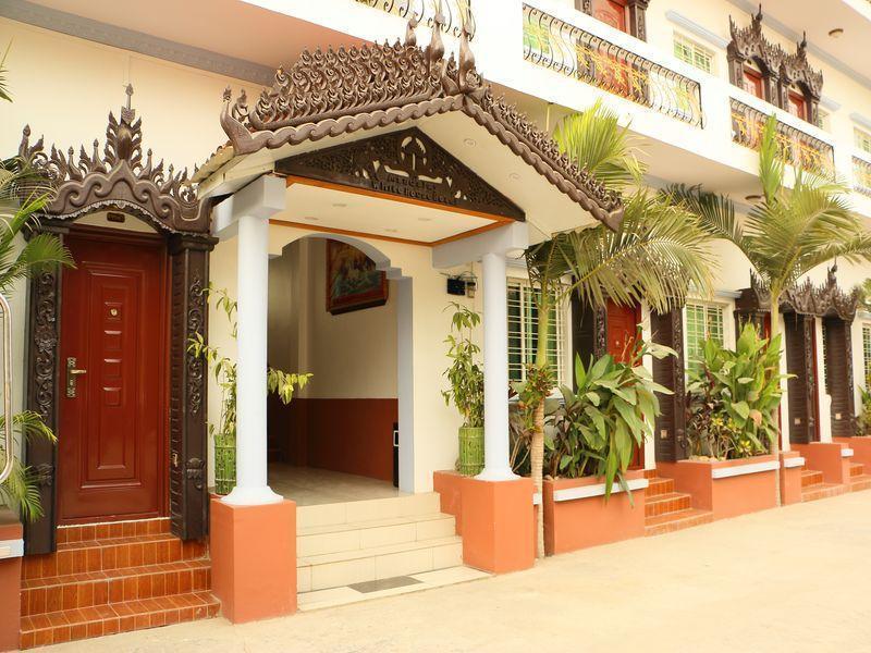 Mandalay White House Hotel ภายนอก รูปภาพ